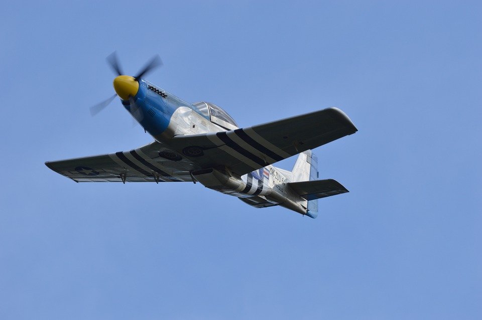 哈爾賓依蘭縣到遼寧營(yíng)口鮑魚(yú)圈多少公里？